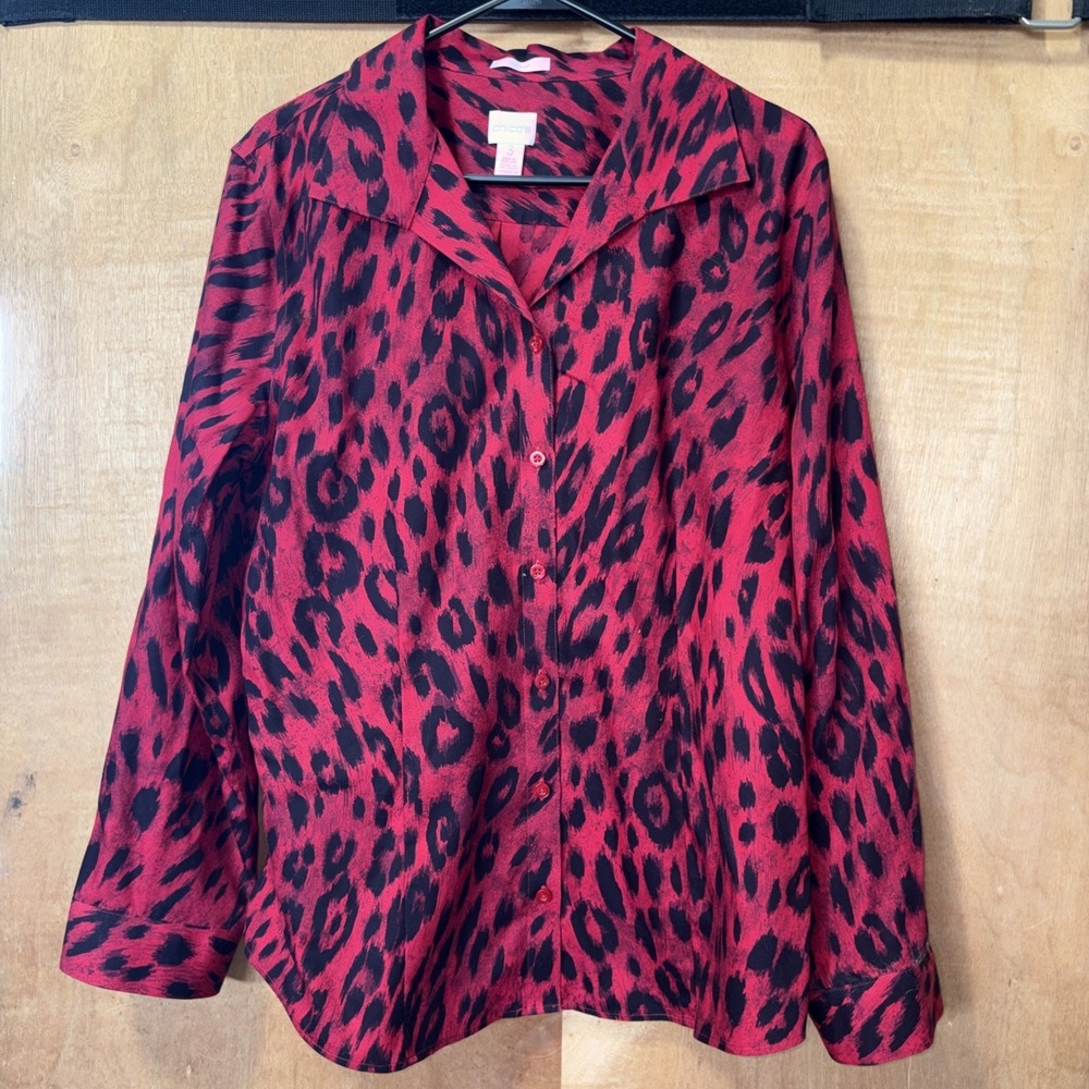 Chico's Classic No iron Button Up Animal Print Fitted Blouse Red Black (3) 16/18